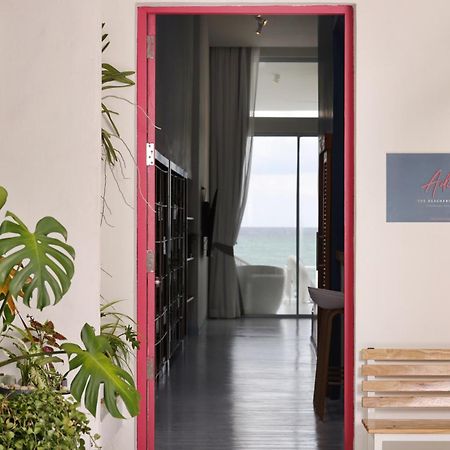 تشالوكلوم Adika - The Beachfront Loft المظهر الخارجي الصورة